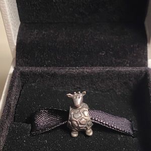 Giraffe Pandora charm